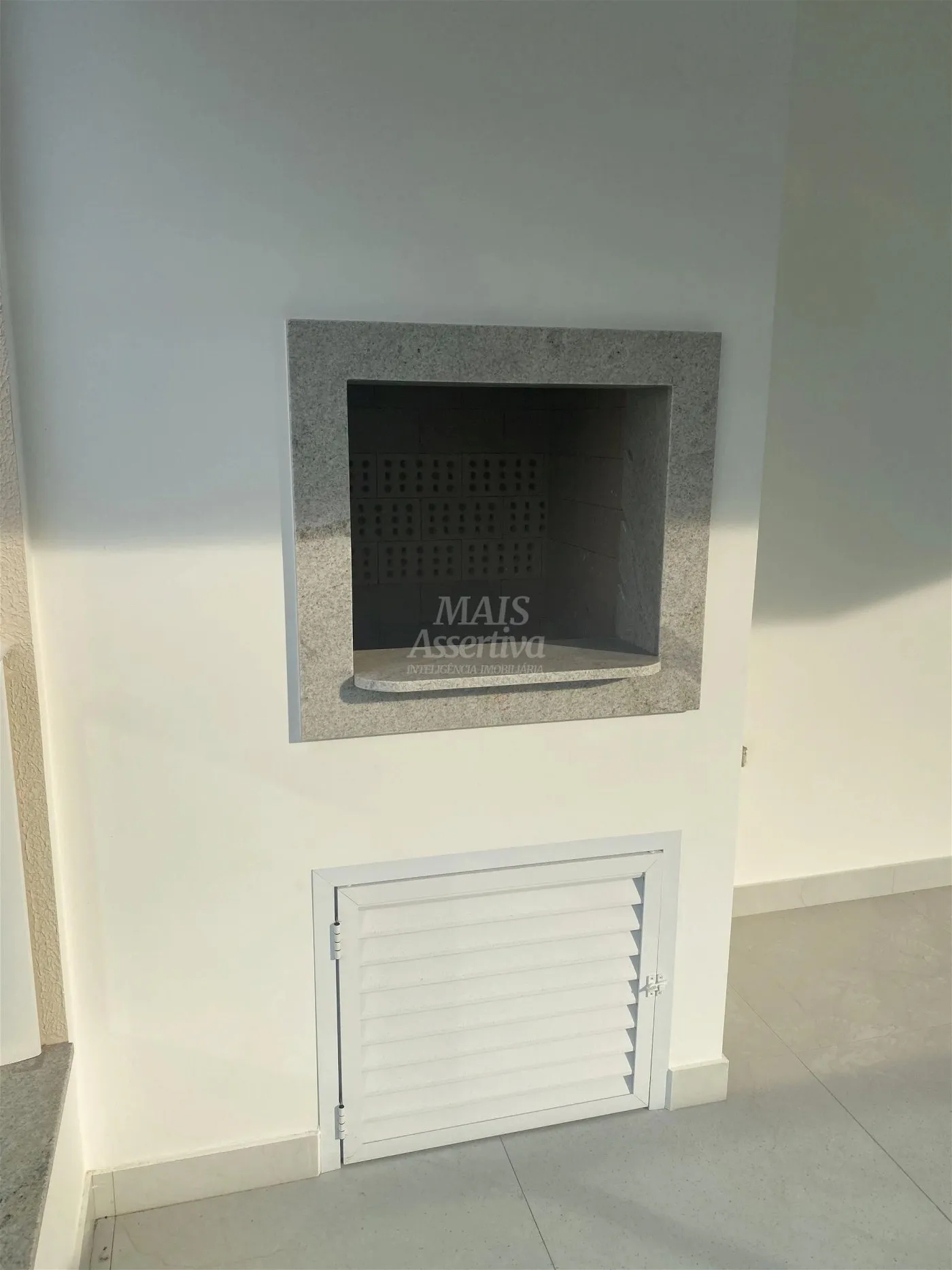 Imagem Excelente Apartamento com 03 Suítes para Venda em Itapema Meia Praia
