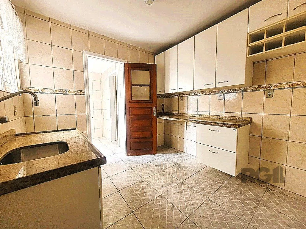 Imagem Excepcional apto. com excelente localização, na Rua Gomes Jardim 2 quartos com vaga.