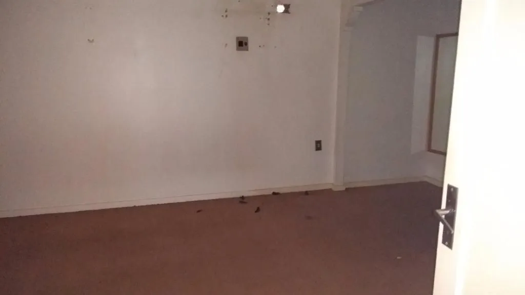 Imagem Casa para Venda - 485m², 5 dormitórios, sendo 1 suites, 1 vaga - Petrópolis