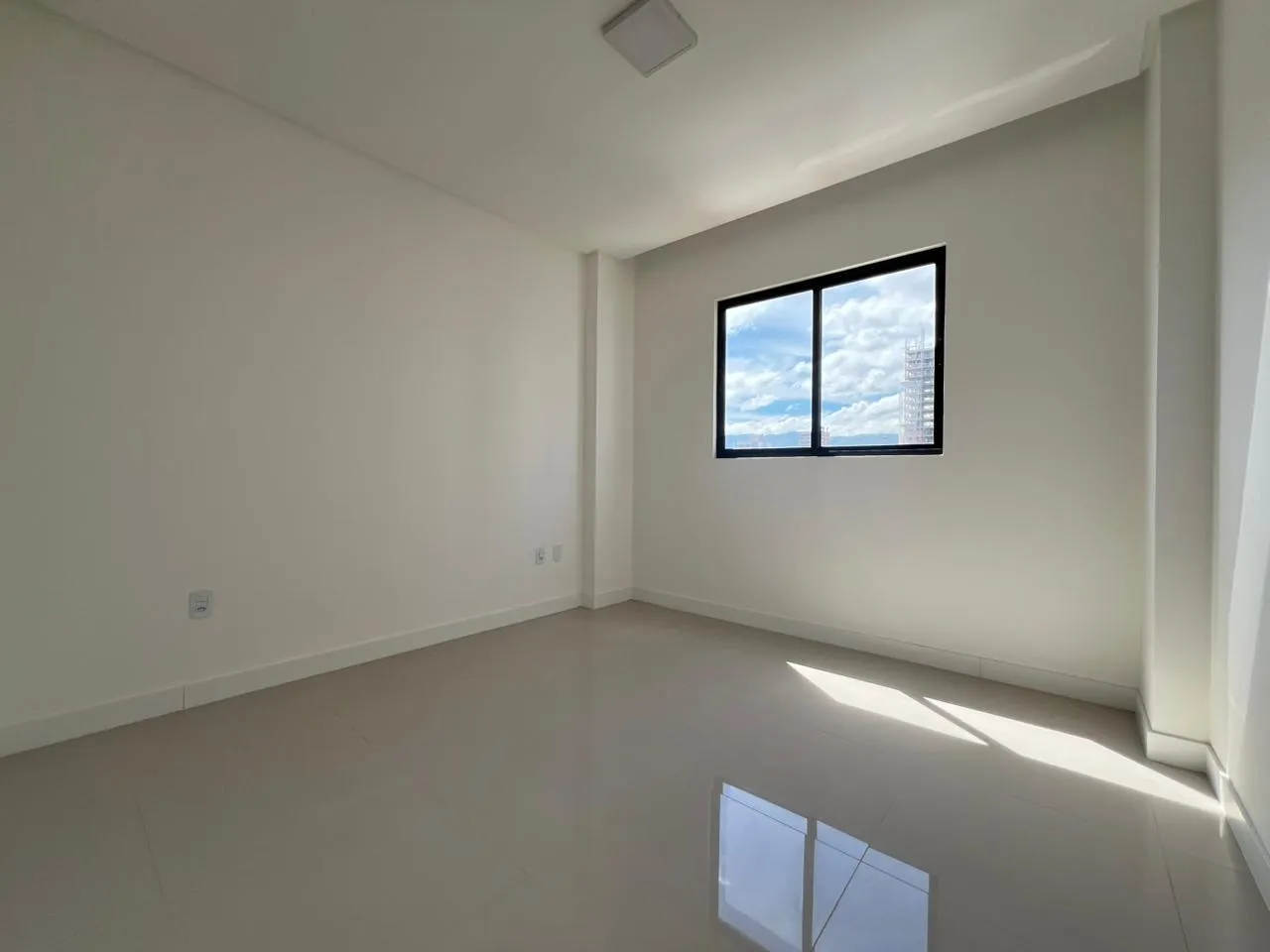Imagem Apartamento à venda com 106.09m2 por R$ 1.350.000,00