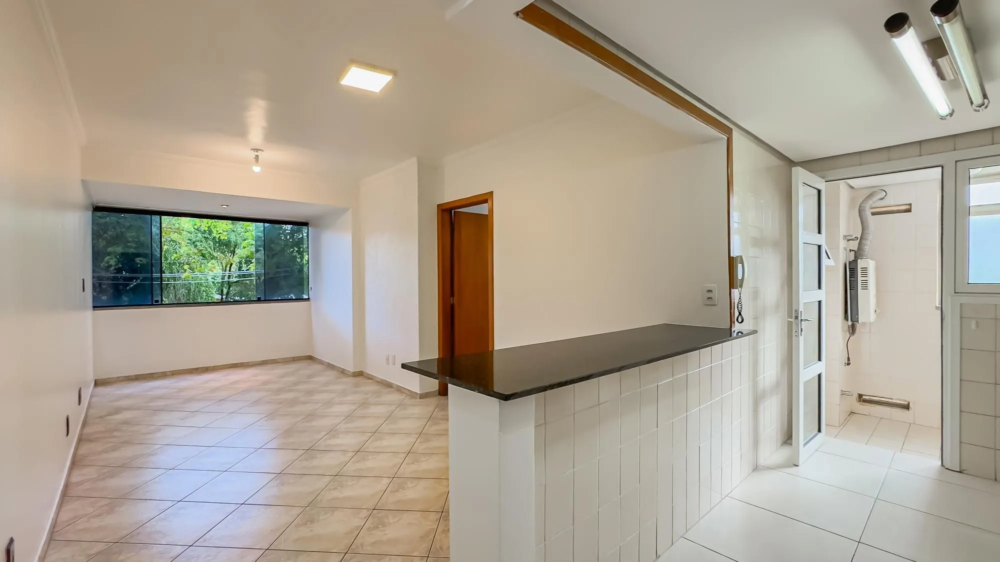 Imagem Apartamento com 3 Quartos (1 suíte) à venda, 76m² - Boa Vista
