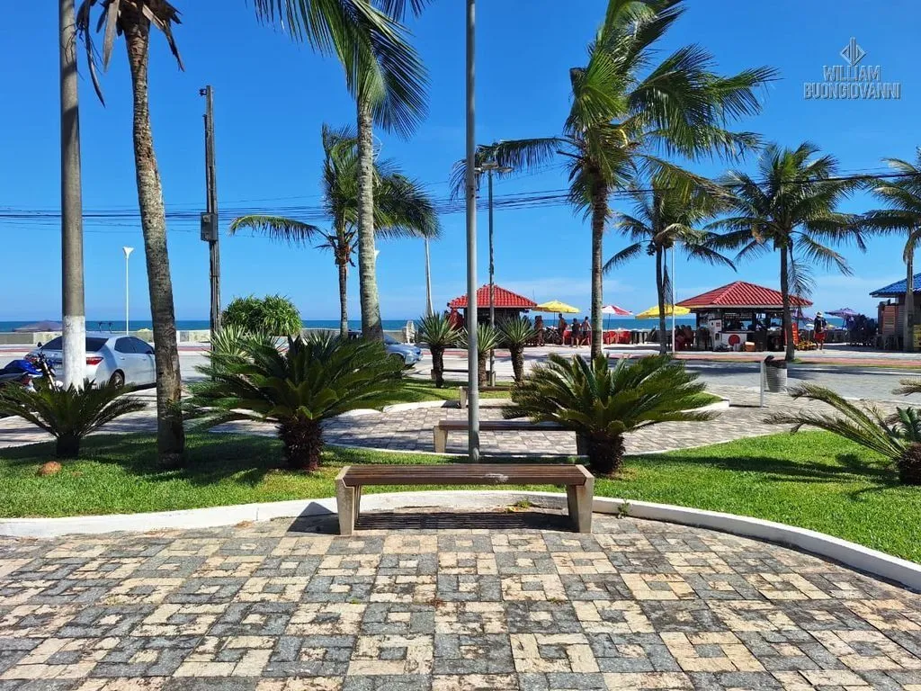 Foto do imóvel Apartamento 2 dormitórios ao lado da praia em Jardim Riveira, Mongaguá - SP