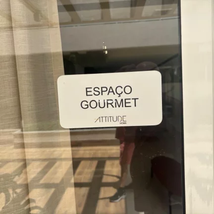 Imagem Oportunidade imperdível: Apartamento à venda em São Paulo-SP, Barra Funda. 1 quarto, 1 sala, 1 banheiro, 1 vaga. 45m² de área.