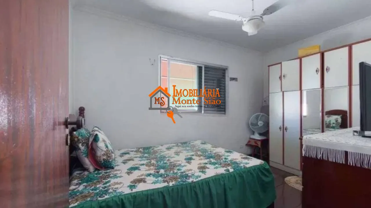 Imagem Sobrado com 3 dormitórios à venda, 292 m² por R$ 880.000 - Jardim Santa Bárbara - Guarulhos/SP