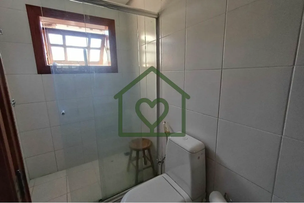 Imagem Desfrute do conforto e sofisticação com esta espetacular casa à venda no bairro Partenon, em Port...