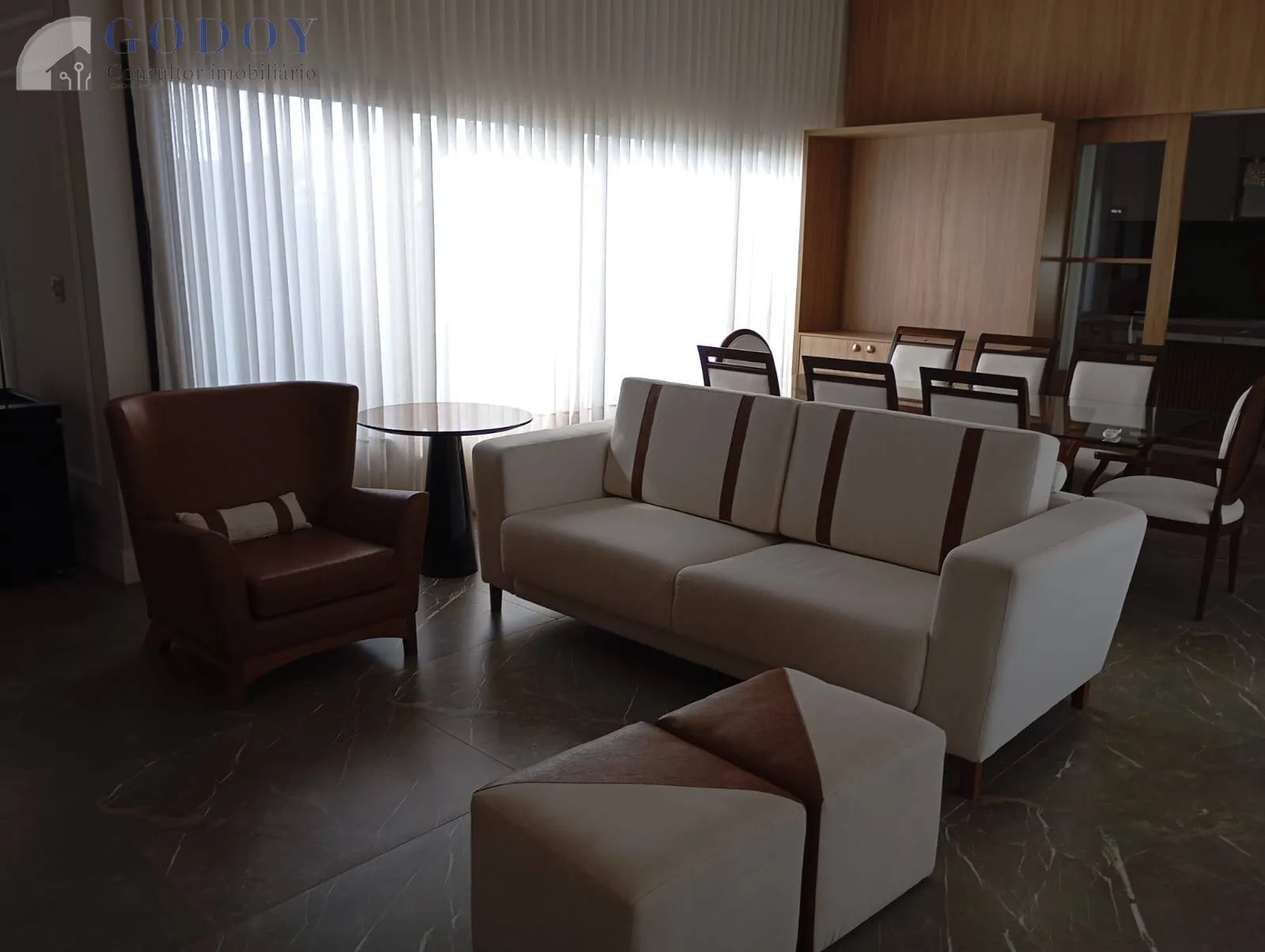 Imagem Exclusiva Casa Térrea - Conforto, Sofisticação e Amplo Terreno