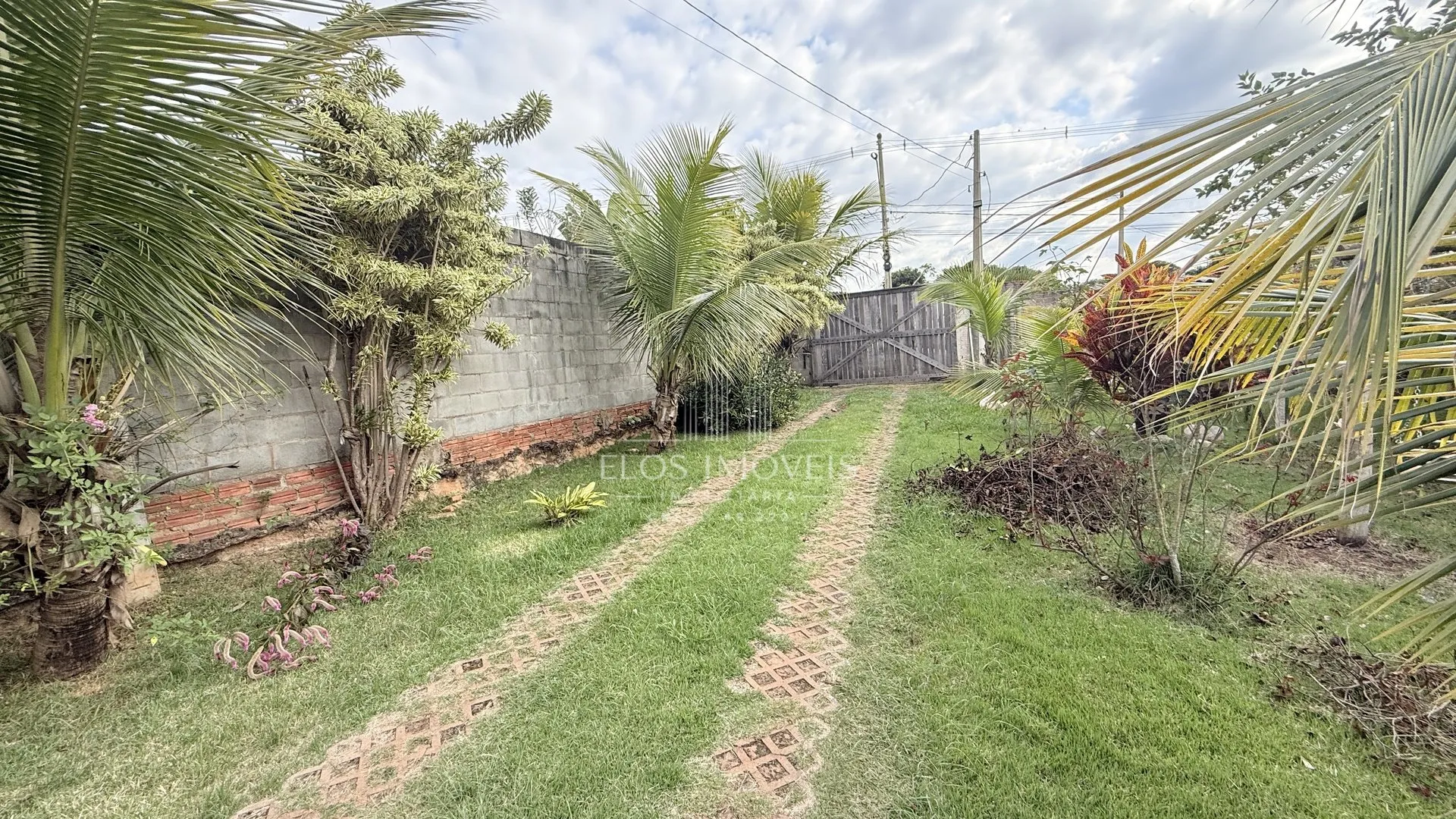 Chácara de 3 quartos, 1000m² no bairro Bairro dos Pires, em Limeira em Bairro dos Pires, Limeira - SP