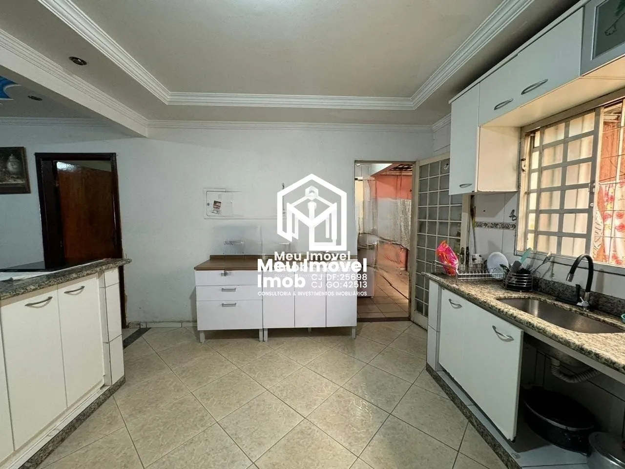 Imagem Sobrado 3 Quartos 1 Suíte 2 Vagas 270m² QR 516 Samambaia Sul