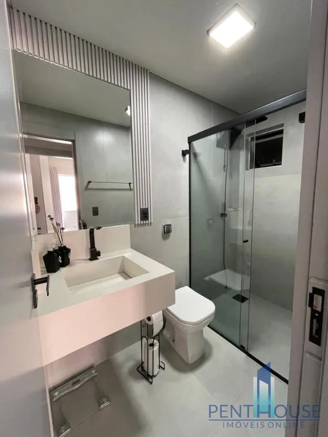 Imagem Apartamento Quadra Mar para Venda em Balneário Camboriú, CENTRO, 2 dormitórios, 1 suíte, 2 banheiros, 1 vaga