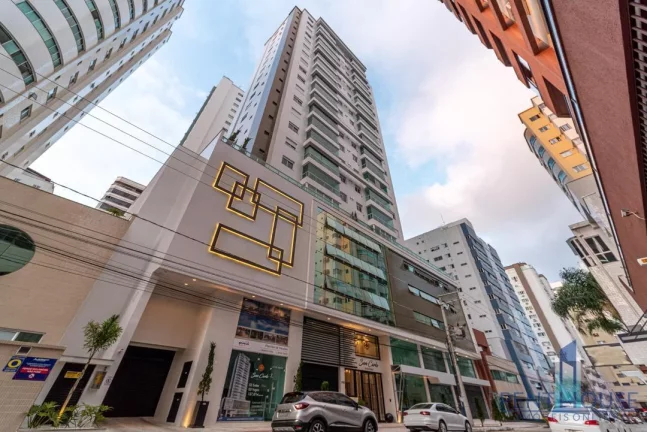 Imagem Apartamento Zona Central para Venda em Balneário Camboriú, CENTRO, 3 dormitórios, 3 suítes, 4 banheiros, 3 vagas