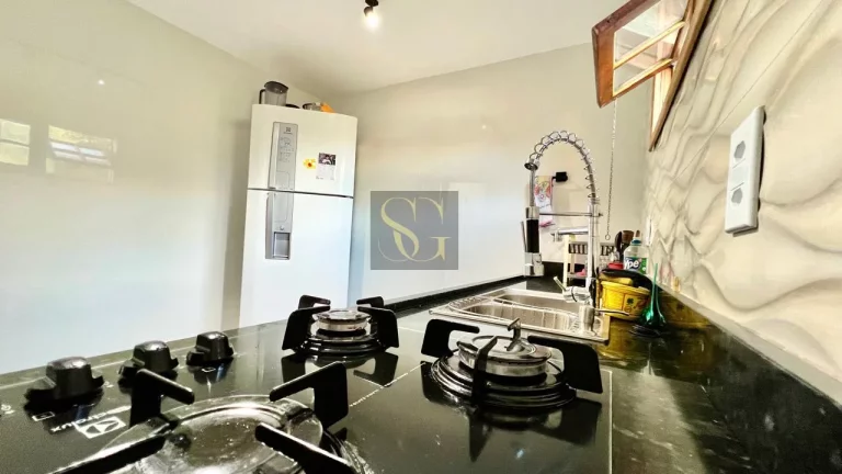 Imagem Casa para Venda em Teresópolis, Bom Retiro, 4 dormitórios, 1 suíte, 3 banheiros, 2 vagas