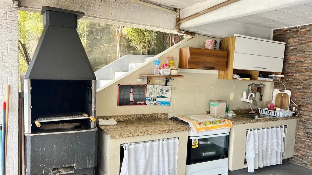 Imagem Casa em Condomínio para Venda em Guapimirim / RJ no bairro Limoeiro