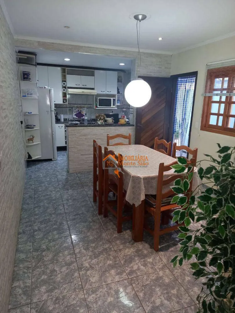 Imagem Sobrado com 3 dormitórios à venda, 191 m² por R$ 630.000,00 - Jardim Bela Vista - Guarulhos/SP