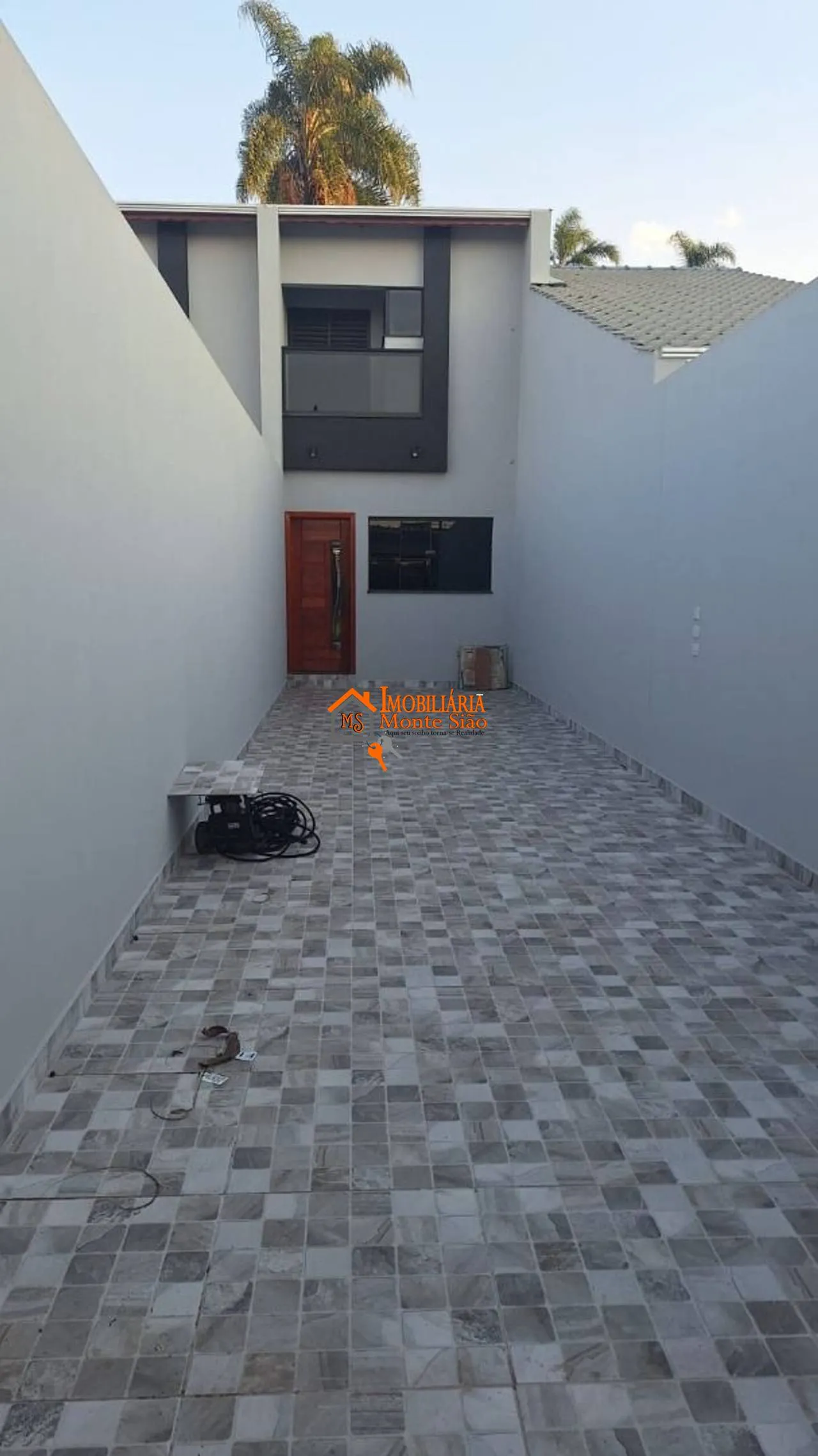 Imagem Sobrado com 2 dormitórios à venda, 92 m² por R$ 450.000,00 - Jardim Rio Negro - Itaquaquecetuba/SP