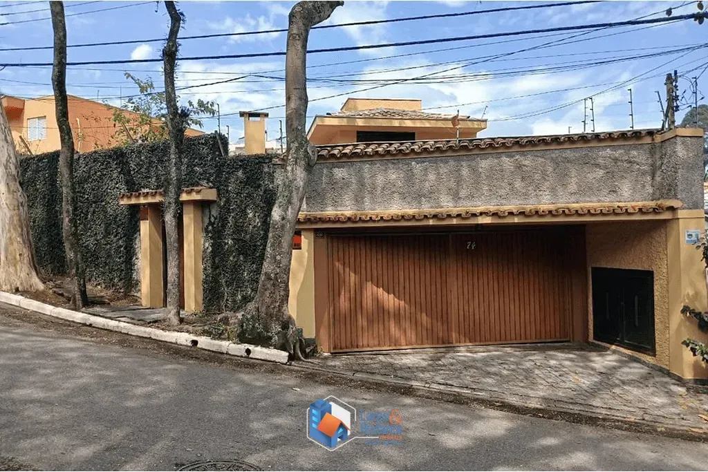 Foto do imóvel Casa à venda 3 Quartos 1 Suite 4 Vagas 257M² Jardim Prudência São Paulo - SP em Rua Frederico Brandli