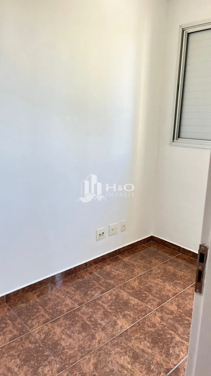 Imagem Apartamento à Venda no Bairro Cidade Líder - 3 Dormitórios, Varanda com Churrasqueira | R$ 329.000
