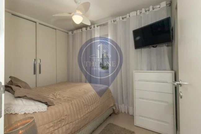 Imagem Imperdível apartamento à venda na Aclimação, São Paulo-SP! 3 quartos, 1 suíte, 2 salas, 2 banheiros, 1 vaga, 65m².