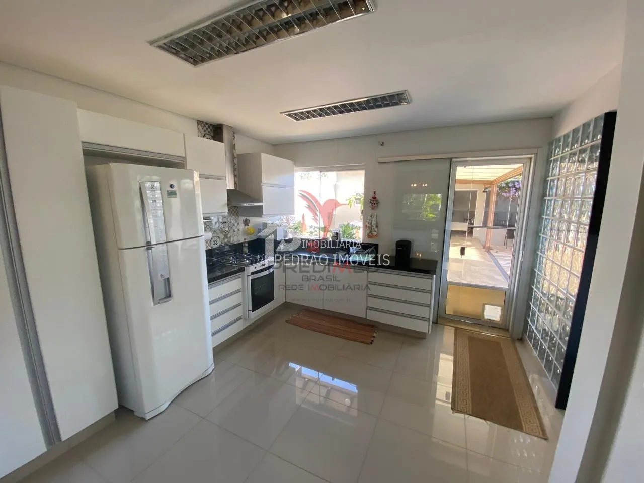 Imagem Sobrado de 3 quartos, 200m² no bairro Vila Santa Cecília, em Lençóis Paulista