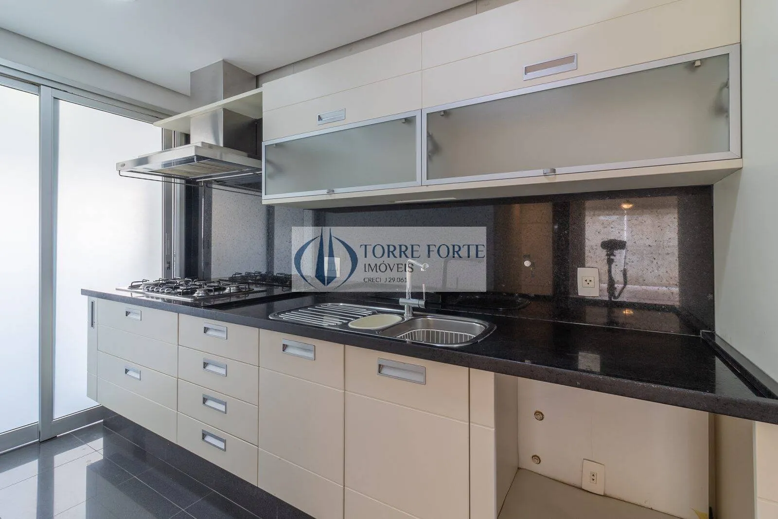 Imagem Ótimo apartamento com 108 m², 2 suítes, 2 vagas de garagem, em Pinheiros