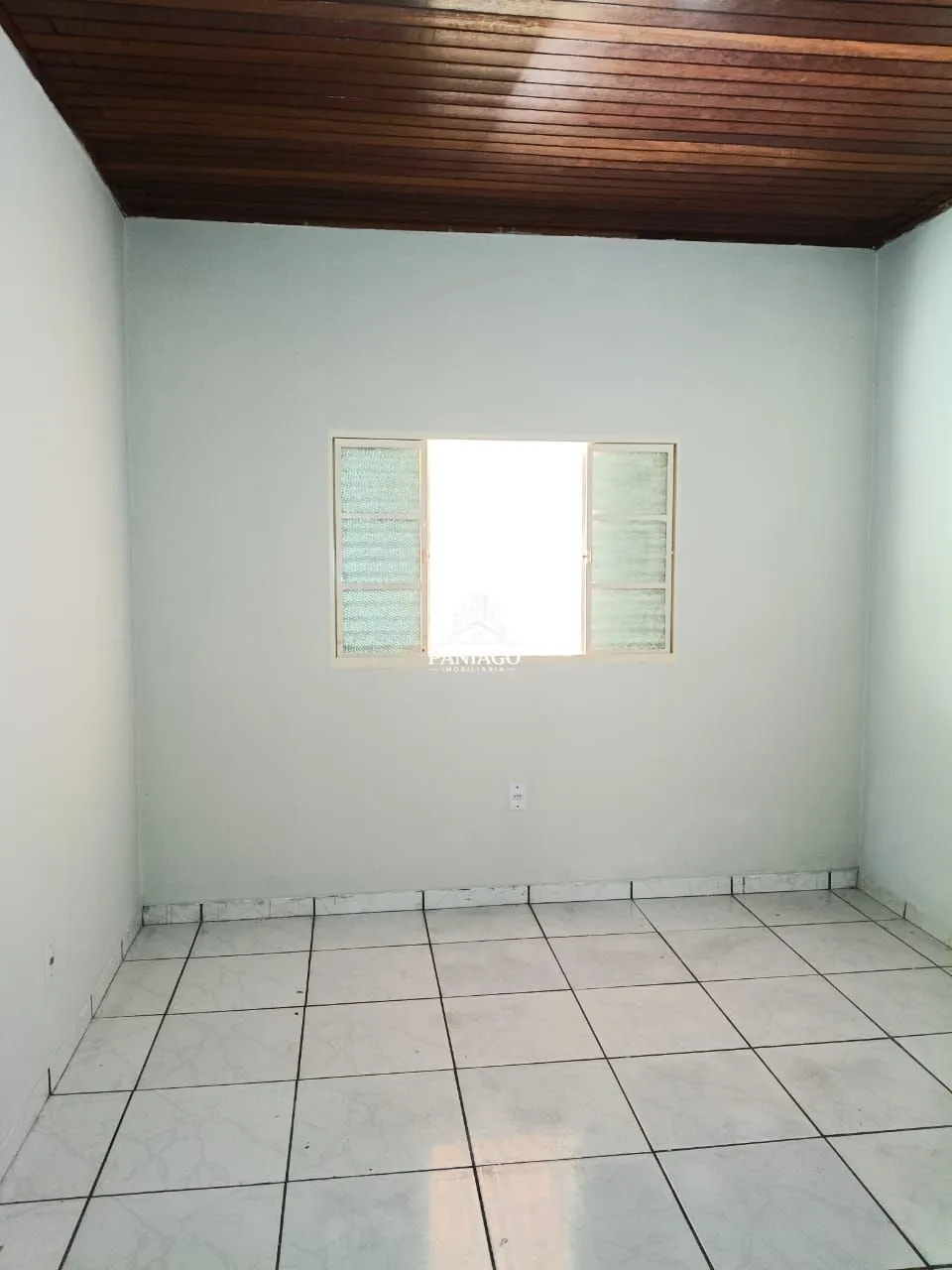 Imagem CASA À VENDA NO CPA IV 2/4 SENDO UMA SUITE
