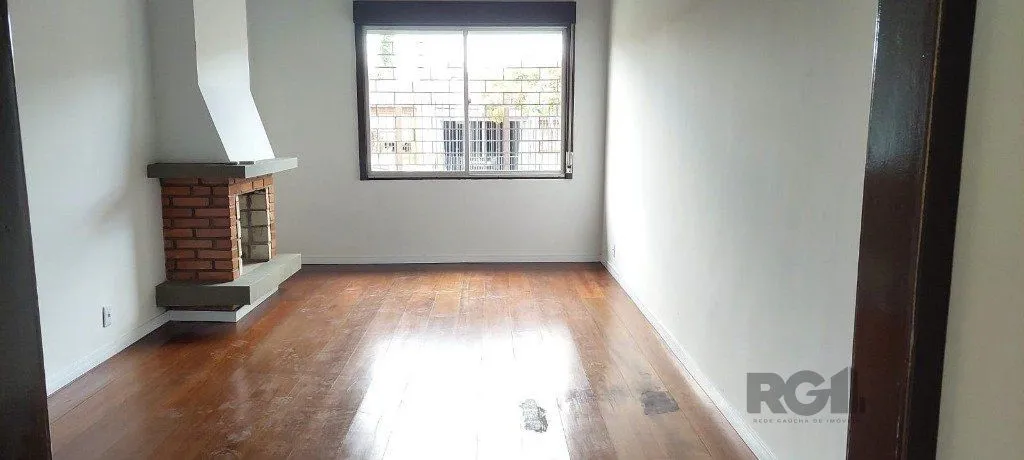 Imagem Casa com 3 dormitórios no bairro Sarandi