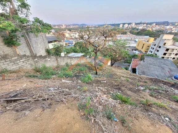 Imagem Lote grande no C3 coladinho do Iguaçu - Ipatinga