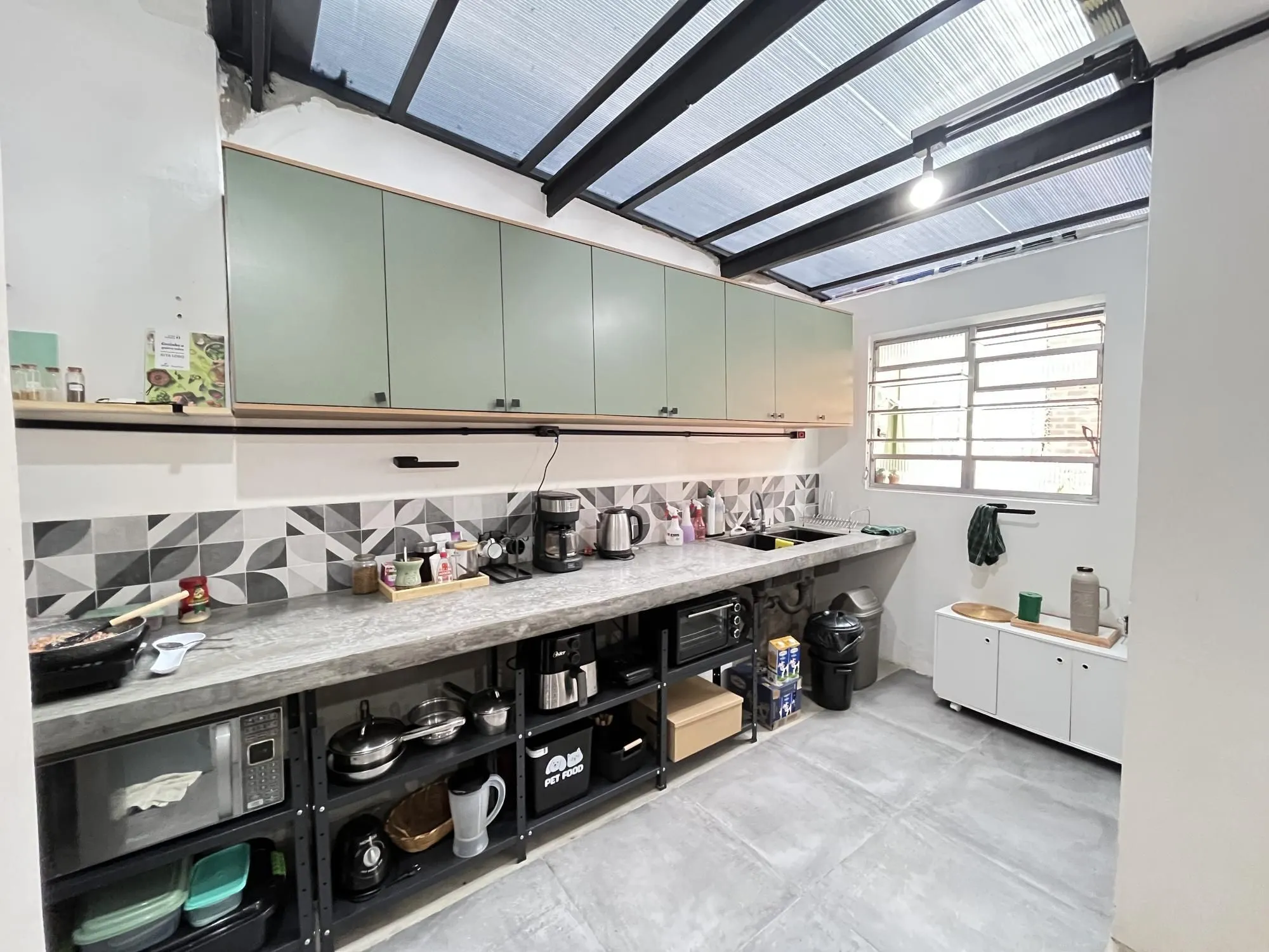 Imagem Apartamento de 2 quartos no bairro Menino Deus em Porto Alegre