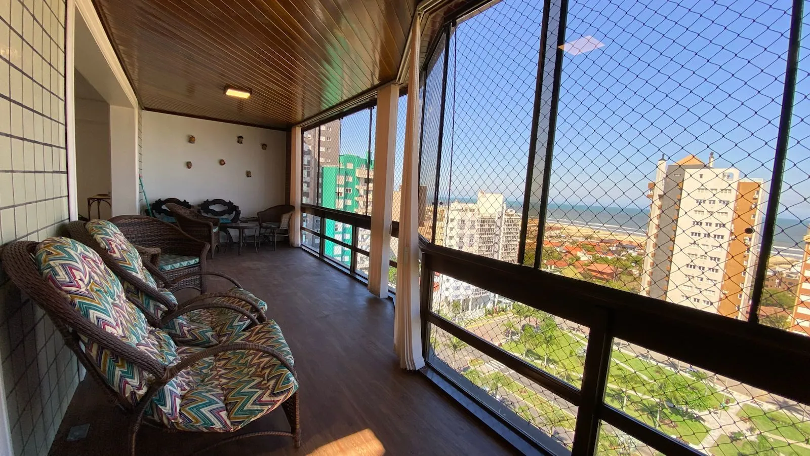 Imagem Apartamento à venda em Torres, Centro, com 4 quartos, 380m2