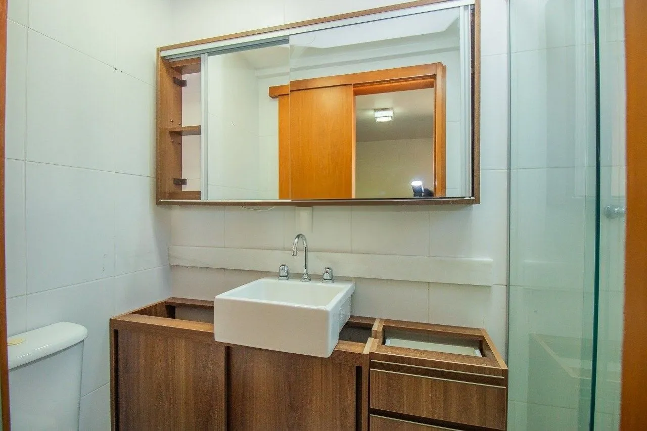 Imagem Apartamento com 70m², 2 dormitórios, 1 suíte, 1 vaga no bairro Higienópolis em Porto Alegre