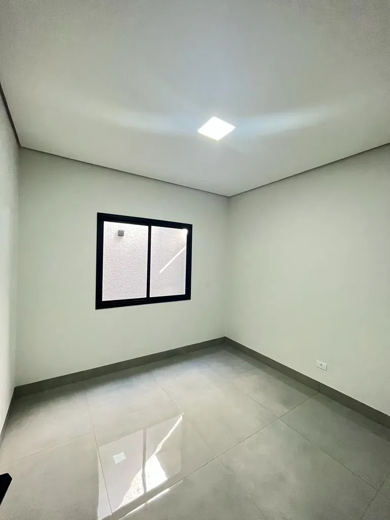 Imagem Casa 216m Umuarama-PR 135