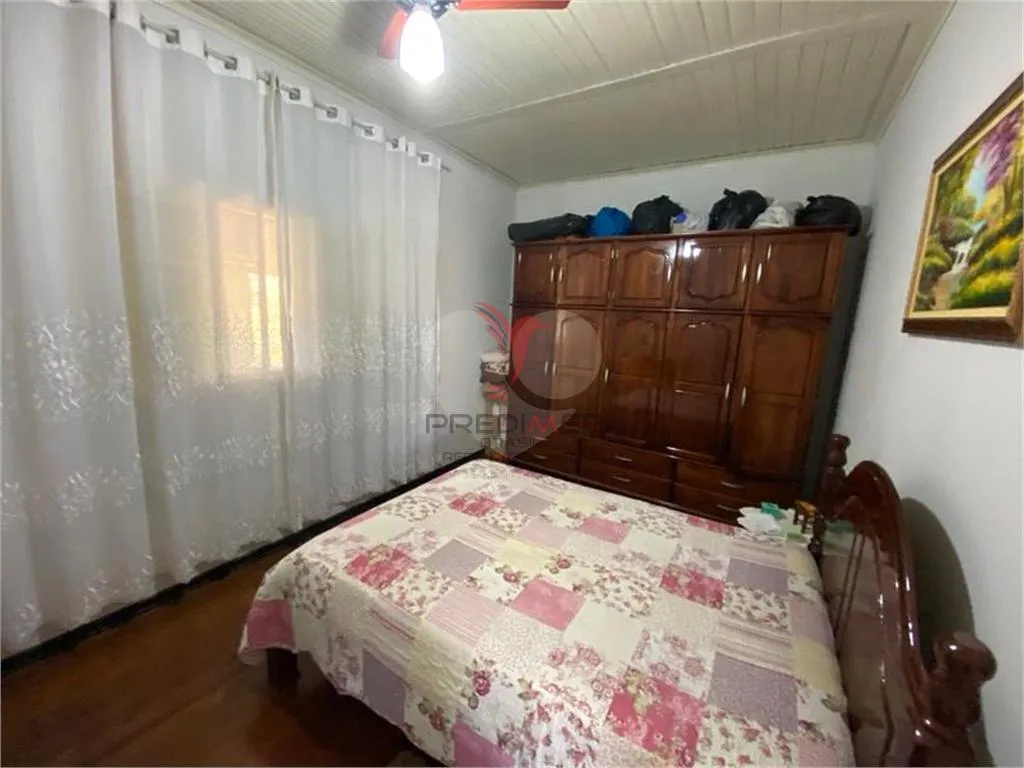 Imagem Fazenda/Sítios/Chácaras de 3 quartos, 209m² no bairro Centro, em Borebi