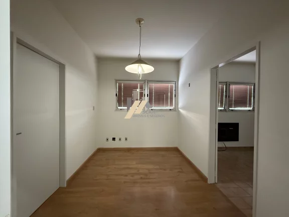 Imagem Sala comercial à venda no Cambuí em Campinas, São Paulo.