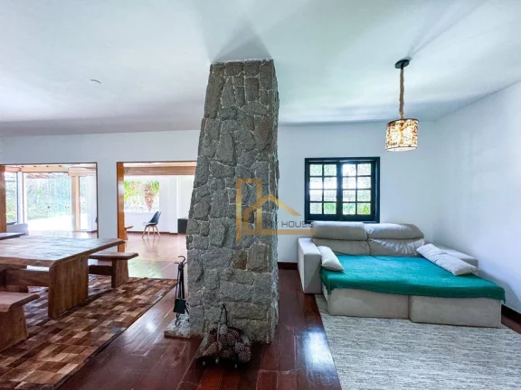 Imagem Casa com 5 dormitórios e lazer privativo à venda na Região do Green Valley em Albuquerque - Teresópolis/RJ