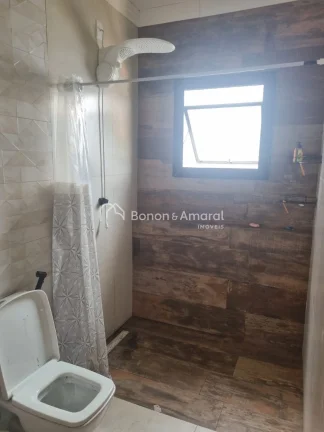 Imagem Excelente oportunidade para quem busca espaço, conforto e versatilidade. O imóvel conta com duas c...