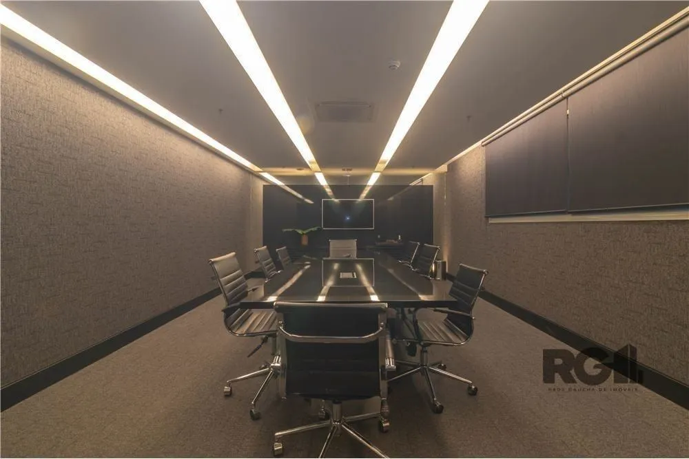 Imagem Sala comercial com 36,7 m² de área privativa e 1 vaga(s) de garagem. Localizado na Rua/Av. Doutor Nilo Peçanha, no bairro Bela Vista em Porto Alegre.