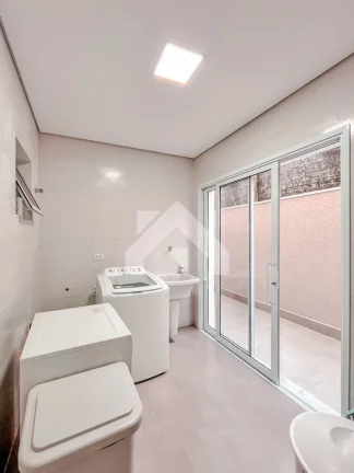 Imagem Casa de Condomínio em Alphaville - Santana de Parnaíba, SP