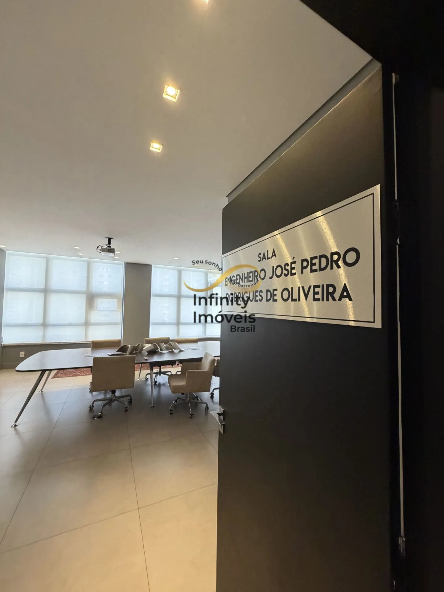 Imagem Sala comercial à venda no bairro Savassi - Belo Horizonte/MG