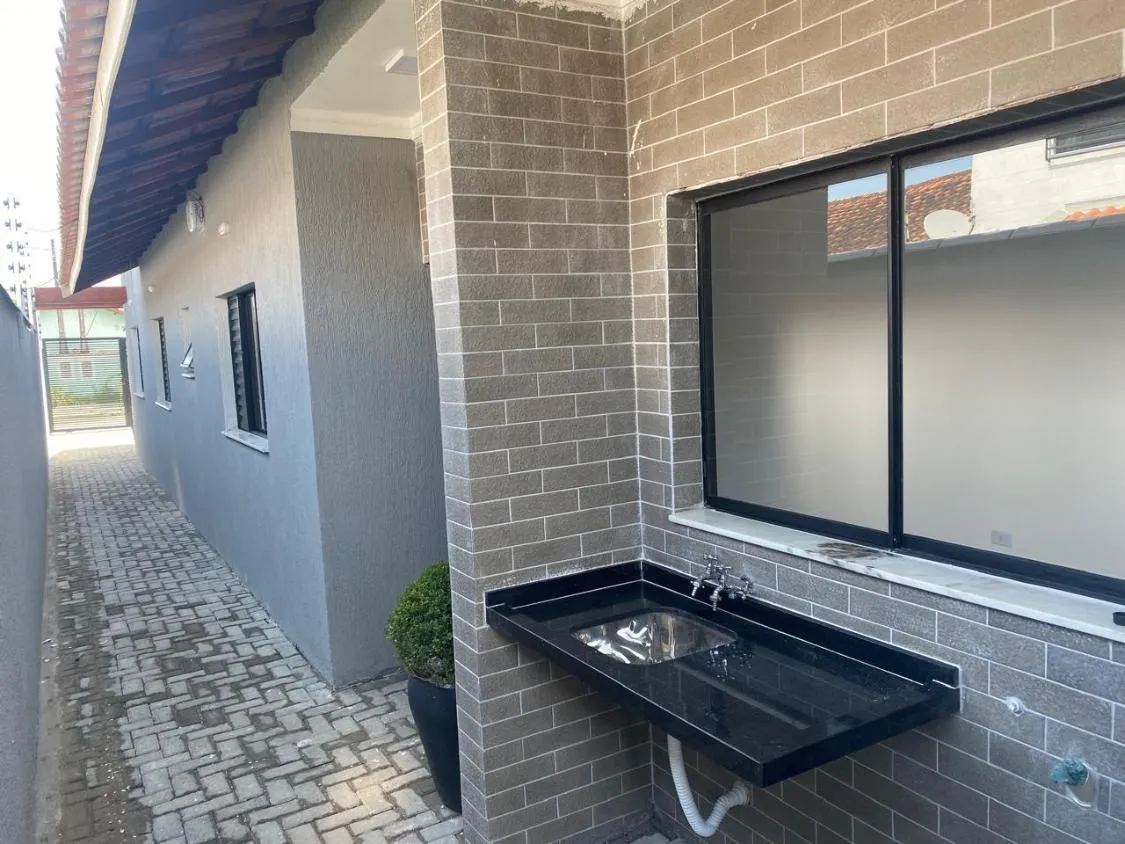 Imagem CASA NOVA COM PISCINA E ACEITA FINANCIAMENTO BANCÁRIO NO SANTA JÚLIA EM ITANHAÉM