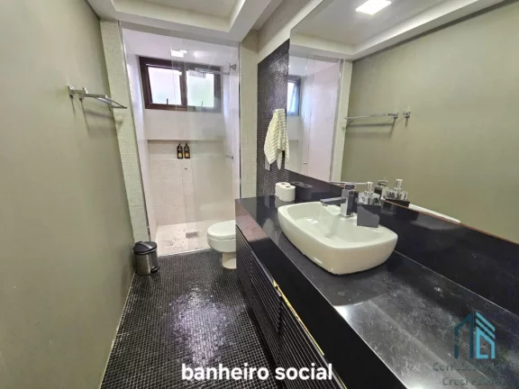 Imagem Apartamento mobiliado e decorado, com 325 m2 de área privativa, 4 quartos (2 suítes), 3 vagas Florianópolis SC
