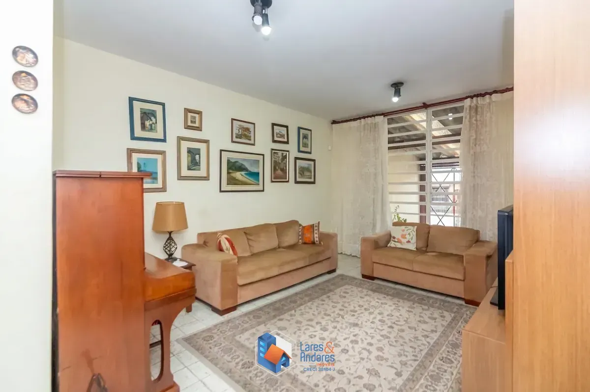 Imagem Sobrado para venda em Vila Cordeiro com 4 quartos, sendo 1 suíte, 160m²