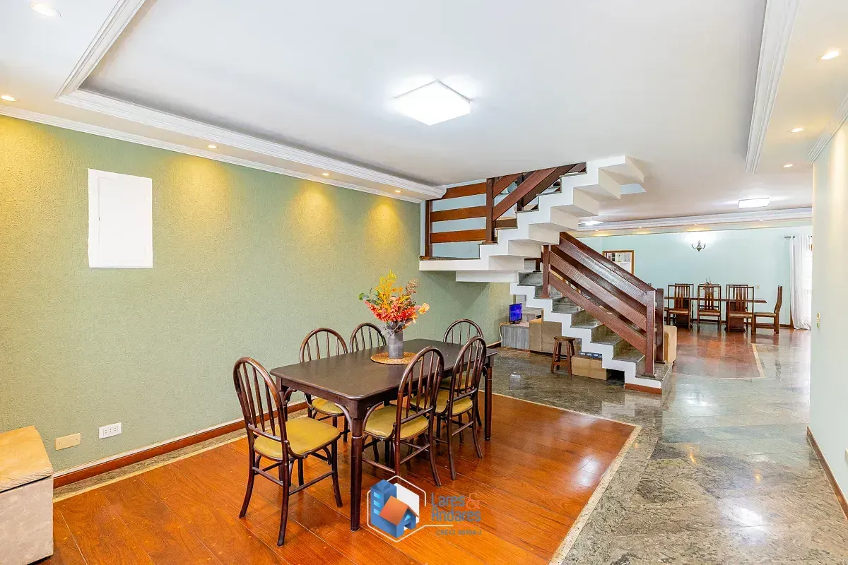 Imagem Sobrado para venda em Jardim Marajoara com 4 quartos, sendo 4 suítes, 276m²