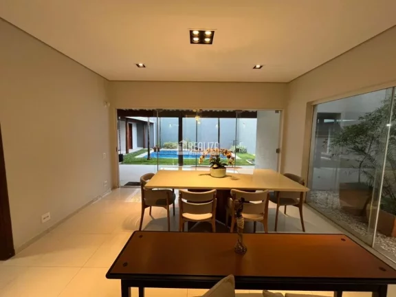 Imagem Casa com 3 suítes à Venda no Jardim do Lago, Uberaba