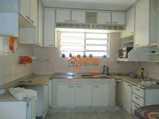 Imagem Sobrado com 3 dormitórios à venda, 200 m² por R$ 740.000,00 - Parque Continental - Guarulhos/SP
