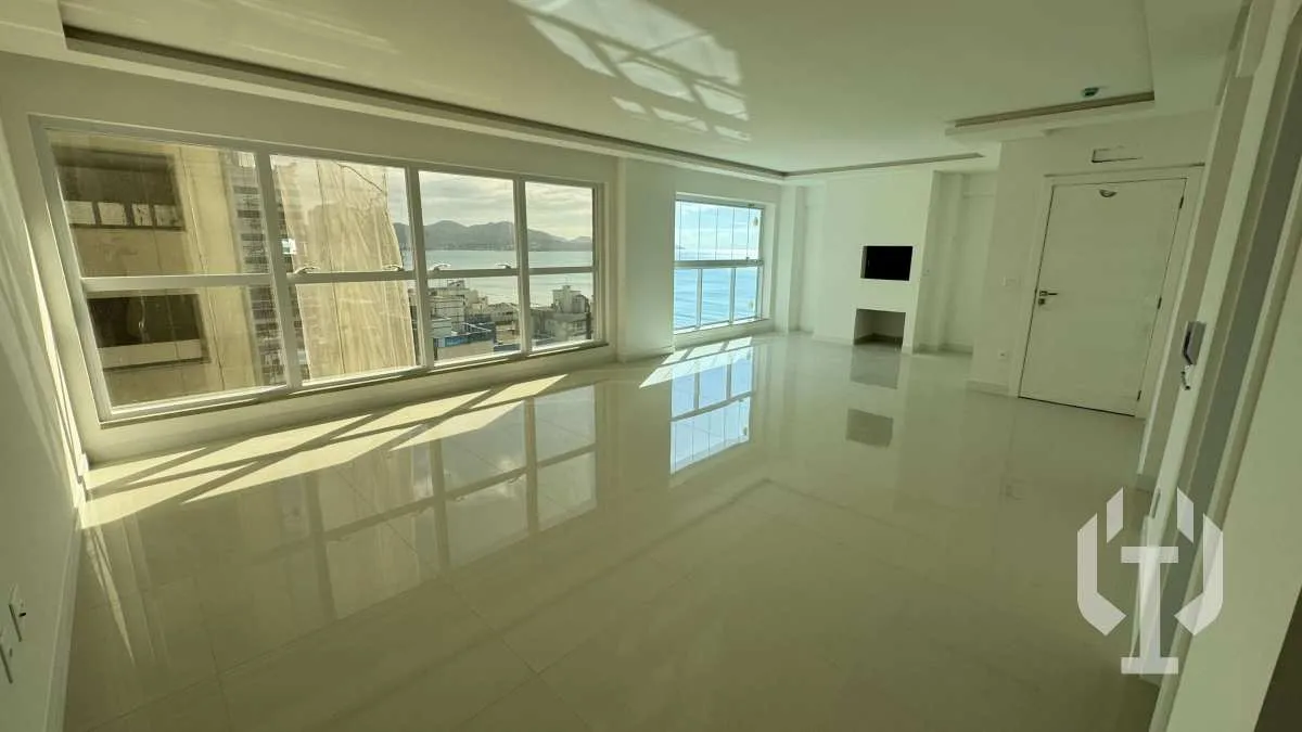 Imagem Apartamento à venda, no Grand Provence em Itapema, Meia Praia, com 4 quartos, 179,50m2