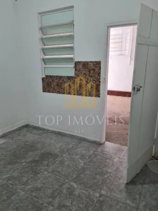 Imagem Espaçosa casa quatro dormitórios no centro Oportunidade!