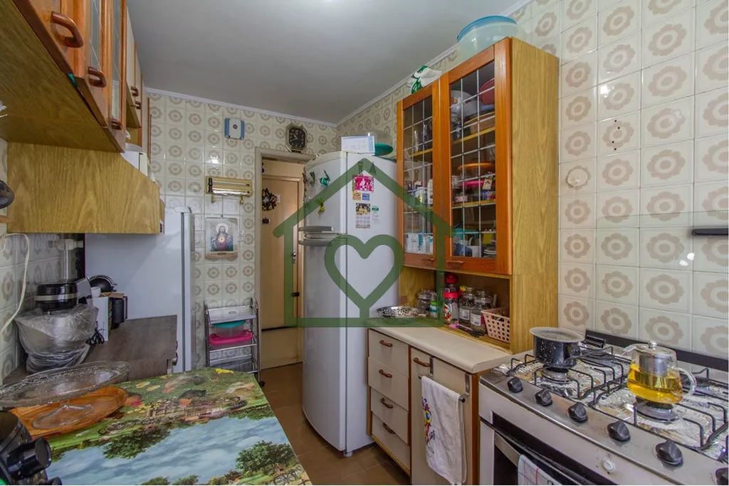 Imagem No Bairro Santana, apartamento 2 dormitórios, frente com sol da manhã, cozinha, área de serviço ...