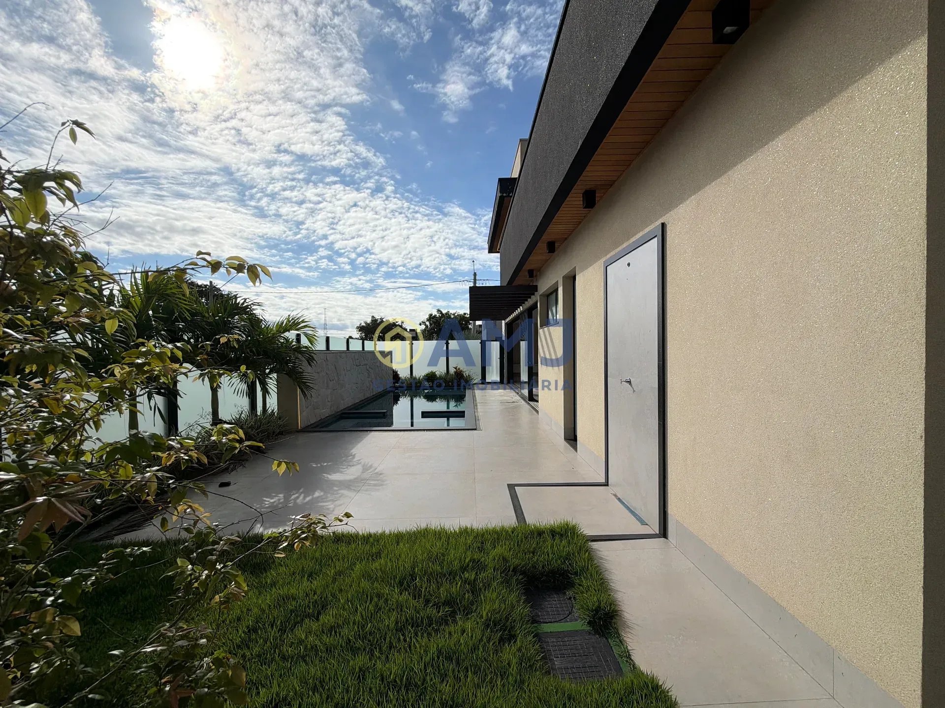 Imagem Casa à Venda, 4 suítes, Parqville Jacarandá, Aparecida de Goiânia, GO