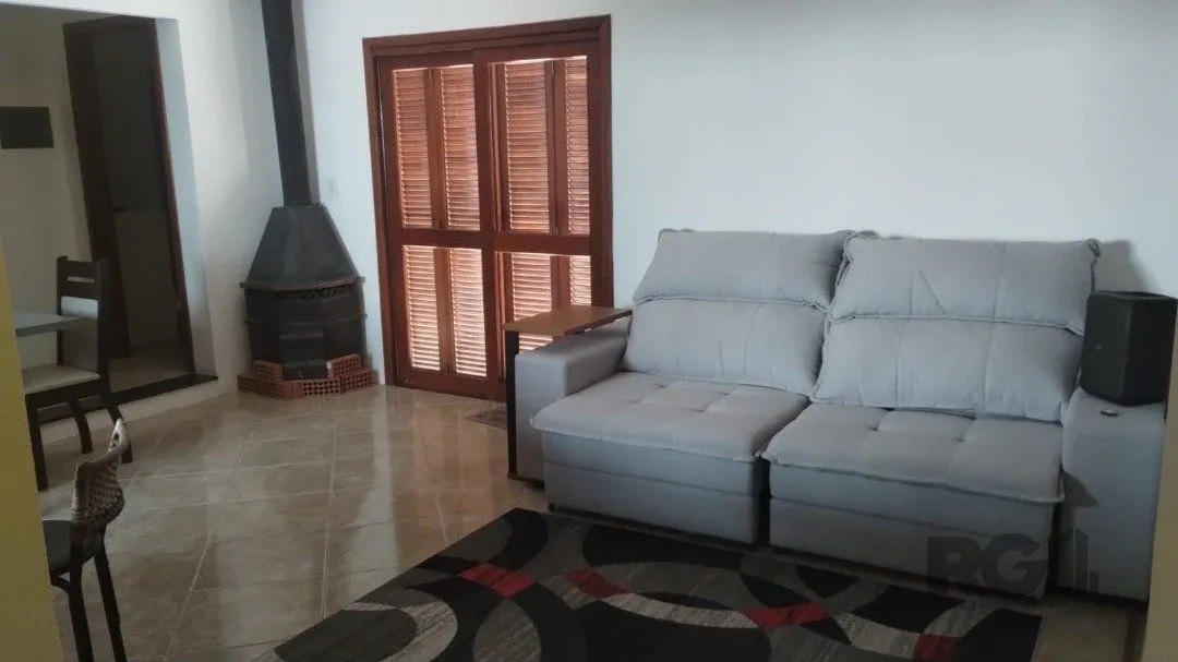 Imagem Casa para Venda - 250m², 2 dormitórios, 4 vagas - Lageado