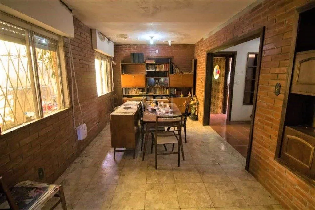 Imagem Casa para Venda - 287m², 3 dormitórios, sendo 2 suites, 4 vagas - Nonoai