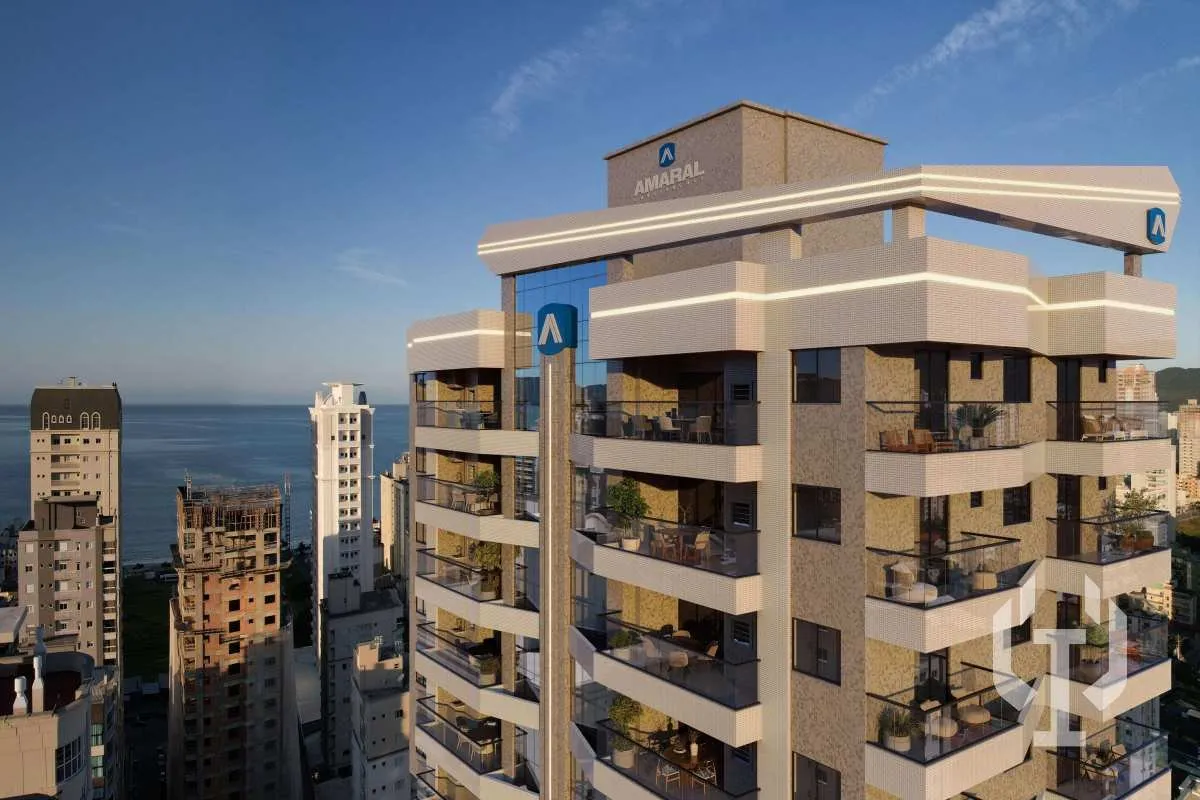 Foto do imóvel Apartamento de 3 suítes em Meia Praia